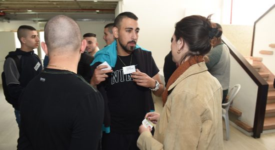 תלמידים במהלך שיח ההתרשתות